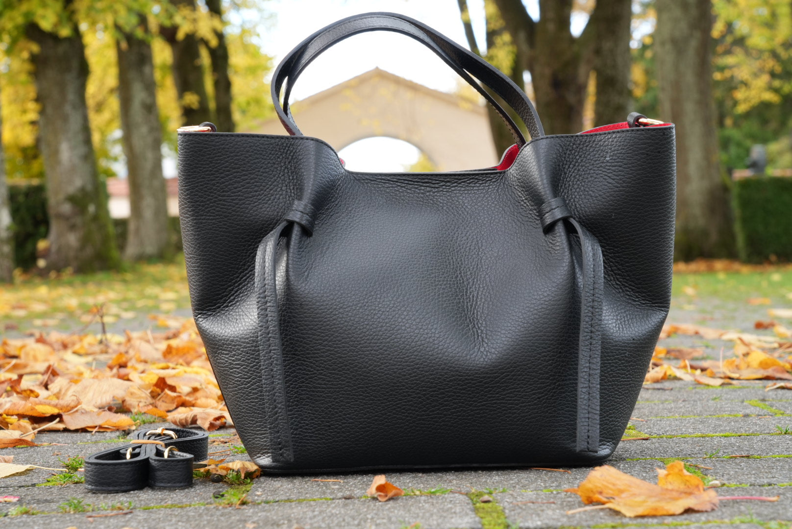Saint Maraux™ | L’Essenza Tote in Pelle