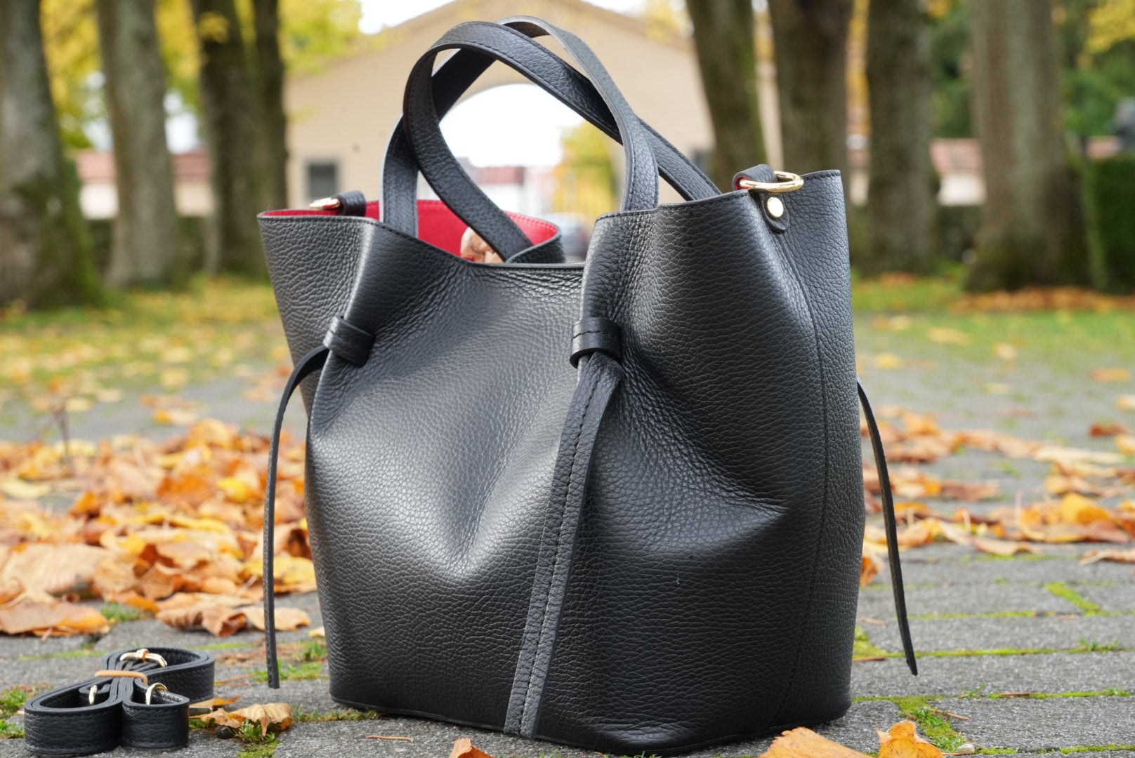 Saint Maraux™ | L’Essenza Tote in Pelle
