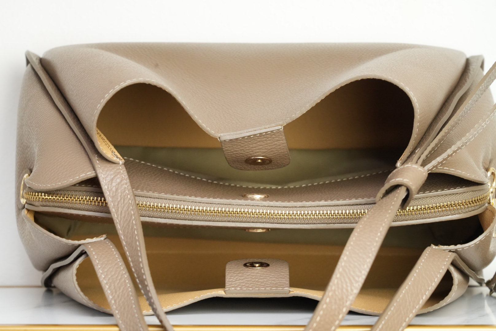 Saint Maraux™ | L’Essenza Tote in Pelle