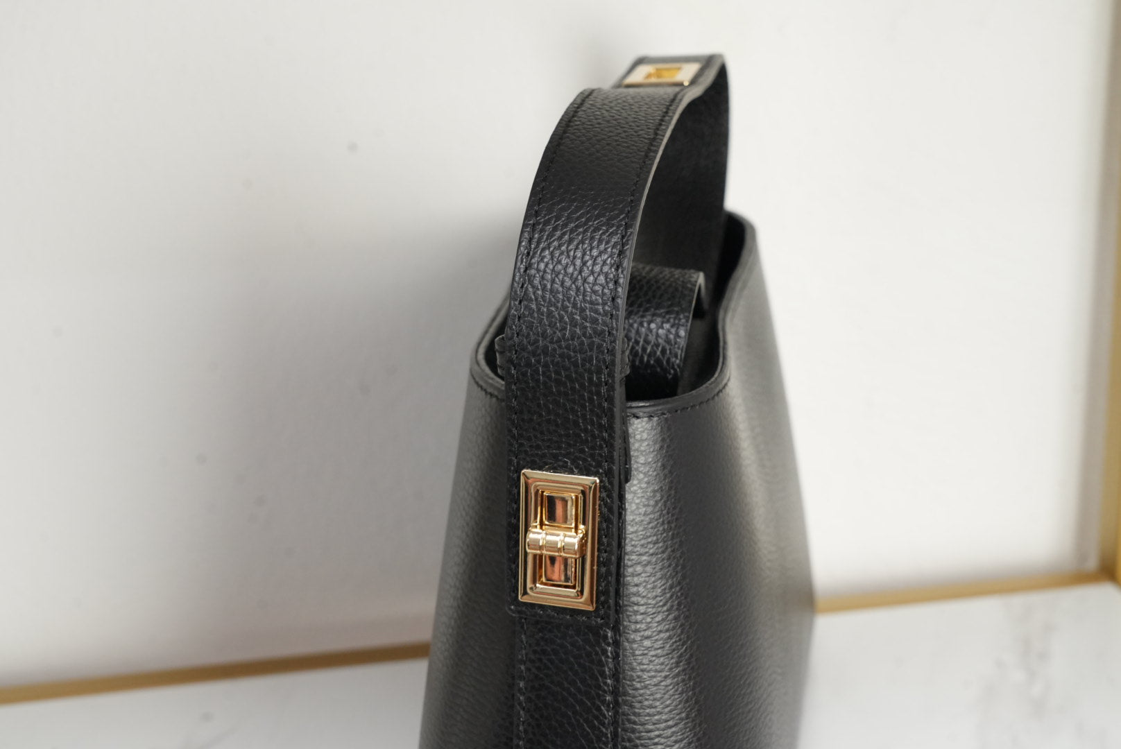 The AURELIA Mini Tote – Black Edition