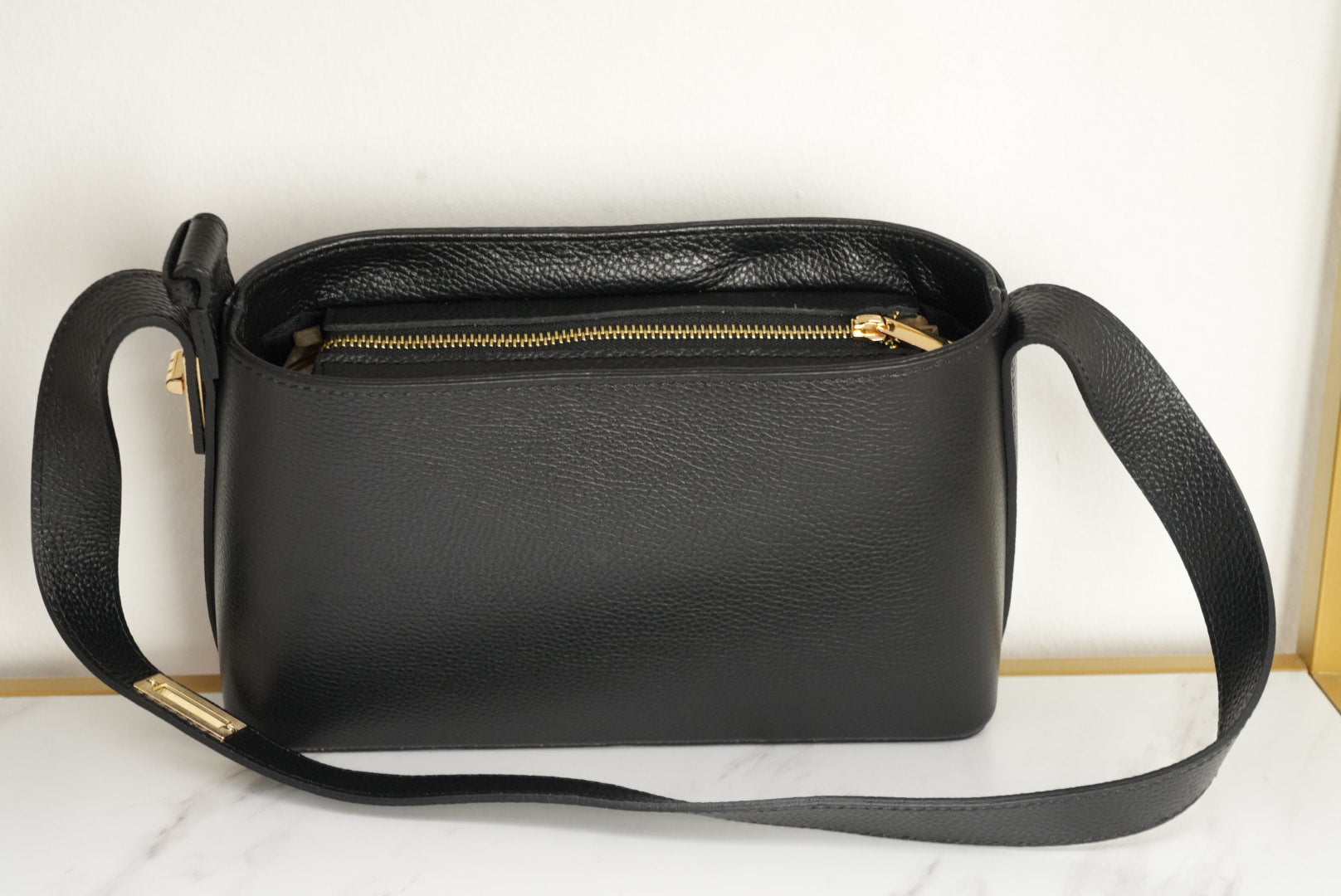 The AURELIA Mini Tote – Black Edition