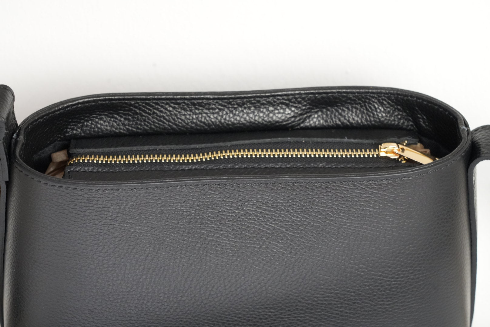 The AURELIA Mini Tote – Black Edition